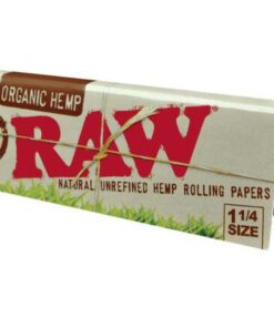 single pack of RAW 1-1/4" rolling papers.